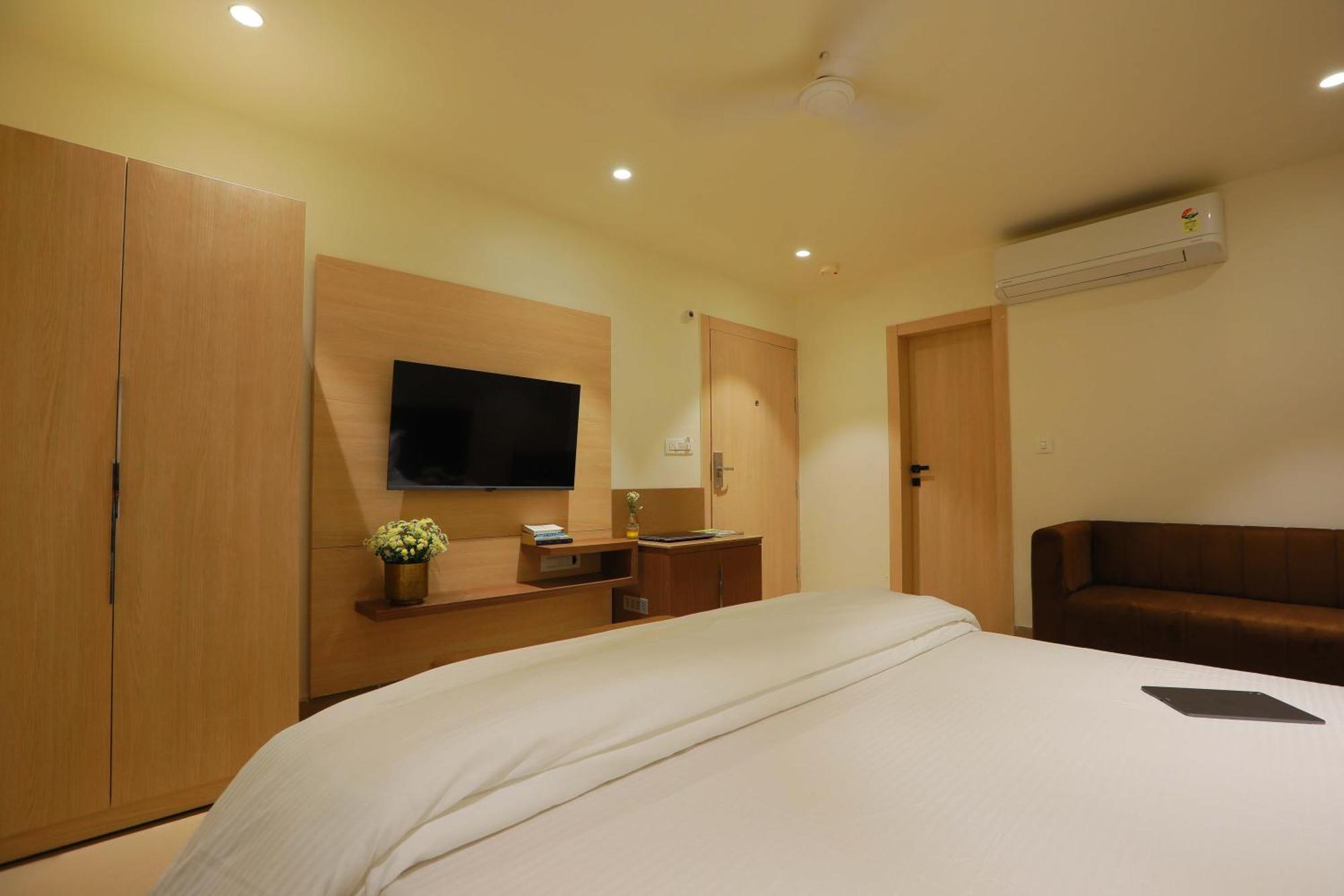 Hotel 16 Delhi  Exterior photo